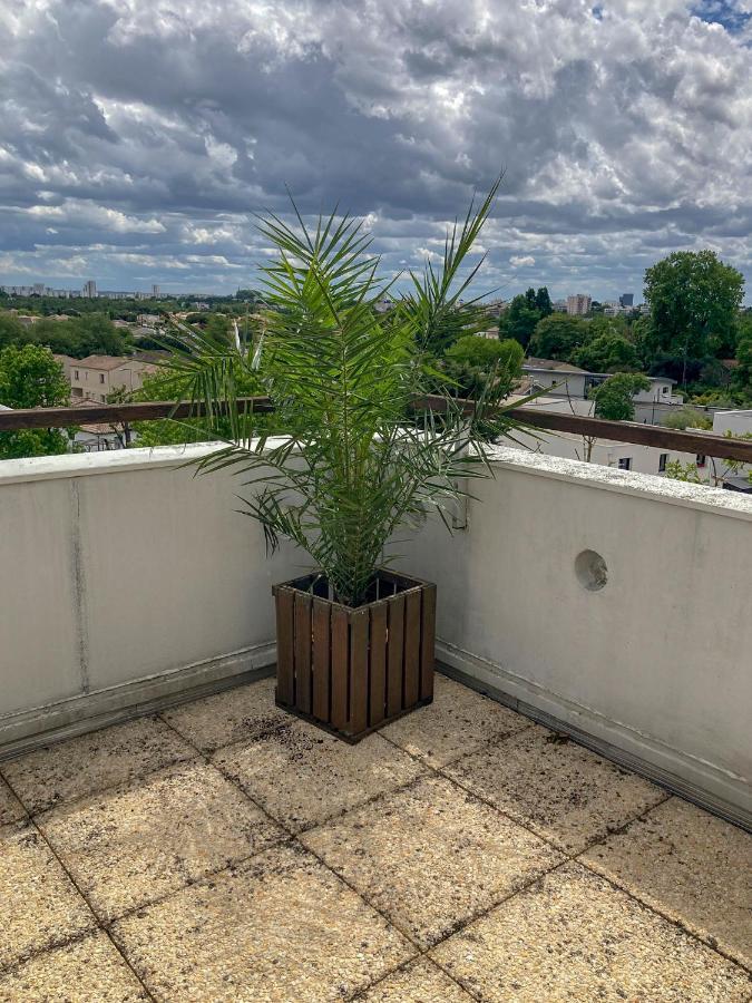 ברוז' Proche Bordeaux Appartement 75 M2 Rooftop מראה חיצוני תמונה
