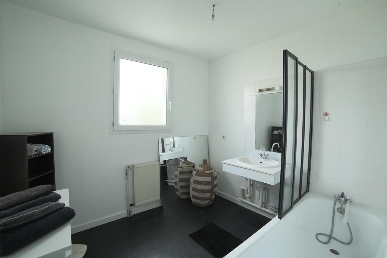 ברוז' Proche Bordeaux Appartement 75 M2 Rooftop מראה חיצוני תמונה